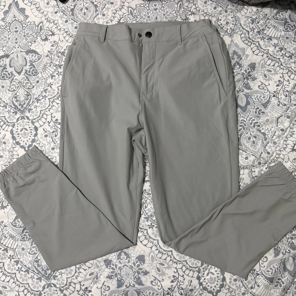 Men's Cuts Clothing Gray Jogger